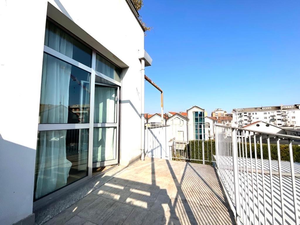 Your Apartments In Navigli District Milão Exterior foto